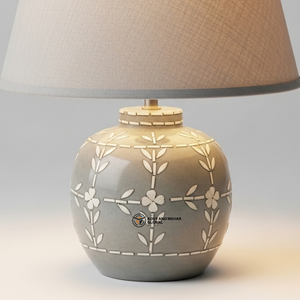 Lampe en os incrusté de style designer |   Lampe de table de luxe à base carrée avec incrustation florale et abat-jour neutre - Product Image 3