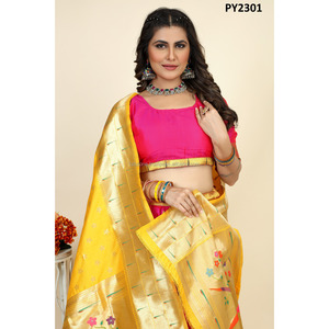 Lehenga Choli Tradicional. 
 
 Añade un Toque Tradicional a tu Estilo con este Lehenga en Material Jacquard Embellecido con Todo Tipo de Detalles - Product Image 1