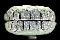 Orave Luxury Christian Diamond Grillz de Plata 925 con Corte Princesa, Escaneo Dental 3D, Proceso Rápido, Personalizado con Diamantes VVS, Invisible, para Hombre