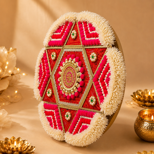 Decoración de pared Rangoli floral roja hecha a mano para Diwali y Puja, con pompones, cuentas de perlas y ribete dorado, centro de mesa Mandala para el hogar - Product Image 2