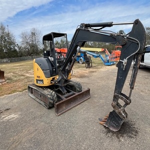 Miniexcavadora John Deere 50G con sistema de control hidráulico avanzado, fuerte equilibrio de peso operativo y rendimiento eficiente del motor. - Product Image 3