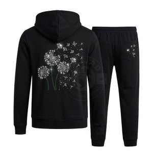 Survêtement de luxe en strass pour homme, détails brillants tendance, look sportswear élégant, parfait pour les soirées et le style streetwear. - Product Image 2