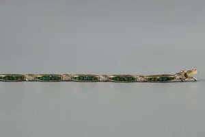Pulsera de Moissanita Verde Corte Esmeralda, Plata de Ley 925, Chapada en Oro Amarillo, Joyería de Lujo para Mujer, para Bodas - Product Image 2
