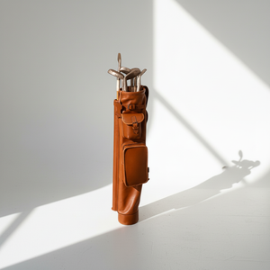 Sac de golf TUBE - Tube pour putter avec 2 poches, design souple, capacité 20-36L, léger, classique, 100% cuir de vache - Product Image 1