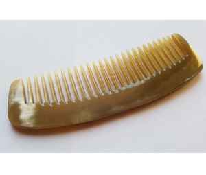 Peine de Cuerno Natural Pulido de Primera Calidad, Diseño Vintage Hecho a Mano, Impermeable, Ecológico, Duradero, Profesional para el Cuidado y Peinado del Cabello - Product Image 4