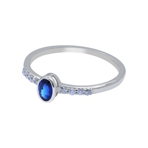 Bague en argent sterling 925 massif avec saphir bleu naturel ovale et accent de diamant serti clos, bijoux fins Memoria Jewels, vente en gros - Product Image 2