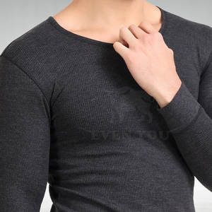 Camiseta térmica para hombre, capa base cálida y transpirable, ajuste cómodo para la temporada de invierno, trabajo al aire libre y uso en viajes - Product Image 4