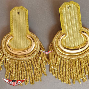 Epaulettes y Pliegues de Hombro Napoleónicos de Lujo, Ecológicos, Ceremoniales, Bordados a Mano con Flecos de Hilo Dorado, Personalizados con Diseño de Luna - Product Image 1