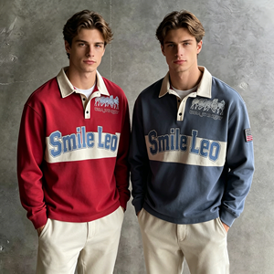 SMILE LEO เสื้อเชิ้ตผ้าใบระบายอากาศแขนสั้นสำหรับผู้ชาย, เสื้อถักลำลองกระดุมด้านหน้าพิมพ์ลายตัวอักษรสีแดงและสีน้ำเงิน - Product Image 1