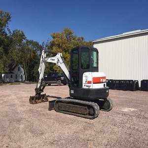 รถขุดขนาดเล็ก Bobcatts E55 ดีเซล แบบ Zero Tail Swing พร้อมปั๊มเครื่องยนต์และเกียร์ - แรงบิดสูง 2000 กก. สำหรับงานขุดดินและงานเคลื่อนย้ายดิน - Product Image 5