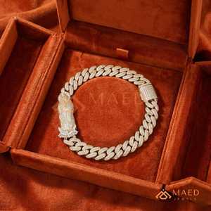 สร้อยข้อมือโซ่ทองคำประดับมอสซาไนต์ ดีไซน์หรูหราสไตล์นิวยอร์ก เหมาะเป็นของขวัญสุดหรู ใช้ได้ทุกวัน - Product Image 4