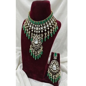Ensemble collier et boucles d'oreilles en laiton plaqué or de qualité supérieure, serti de zircon, pour femme, idéal pour mariage, fiançailles, anniversaire, fête, cadeau - Product Image 1