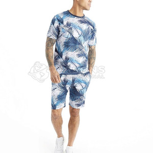 Conjunto de camiseta y pantalones cortos de tela suave estilo deportivo, ajuste flexible, ideal para entrenamiento y actividades físicas. - Product Image 3