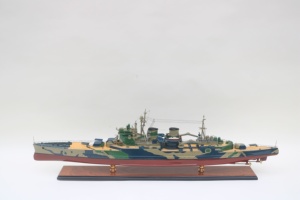 Modèle de bateau en bois HMS Renown de qualité supérieure |   Meilleur prix pour le croiseur de bataille de la Royal Navy |   Meilleurs bateaux en bois artisanaux |   Décoration de bateau de luxe - Product Image 6
