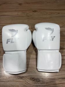 Nuevos Guantes de Boxeo Blancos de Alta Calidad, Cuero Vacuno Genuino, Logotipo Personalizado, Cierre de Correa Impermeable - Product Image 6