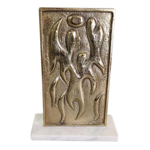 Escultura Metálica Moderna Hecha a Mano, Duradera, con Soldadura de Hierro para Uso en Mesa, Decoración para Graduaciones, Cumpleaños y Bodas - Product Image 3