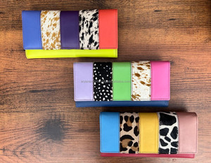 หนังรีไซเคิลแฮนด์เมดมีสไตล์พิมพ์สัตว์คลัทช์ที่ไม่ซ้ํากันผู้หญิงหลายสีกระเป๋าขายร้อนกระเป๋าสตางค์หนังรีไซเคิลที่สวยงาม - Product Image 3