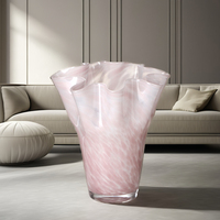 Vase en verre rose blush à volants, décoration élégante pour la maison, récipient à fleurs, centre de table pour le salon