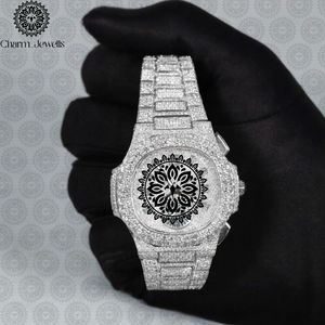 Montre de luxe pour femme Charm_Jewells en acier inoxydable, boîtier rond de 30 mm, mouvement à quartz analogique, accents de diamants, bracelet en cuir - Product Image 4