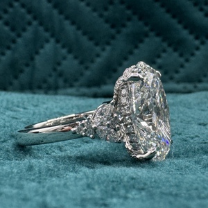 Magnifique bague en diamant ovale de 7,56 carats cultivé en laboratoire en platine PT950 pour femmes - Product Image 4