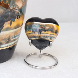 Fabricante de Urnas Funerarias, Urnas Funerarias Personalizadas con Imagen de Ciervo Dorado para Cenizas Humanas, Urna Funeraria de Latón Hecha a Mano - Product Image 6