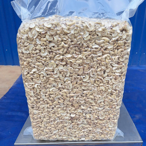 Nueces de Anacardo en Oferta, Ww180, Ww210, Humedad Inferior al 4.8%, de Vietnam, Disponible en Envases de Marca Privada - Product Image 1