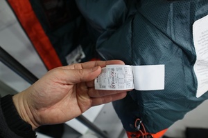 Chaqueta Acolchada de Plumas de Pato y Ganso Auténticas Coreanas Usadas Yoursup, Modelo A-U-T-PA, Fardo de 100 kg, Video Verificado Transparente, Exportación al por Mayor - Product Image 2