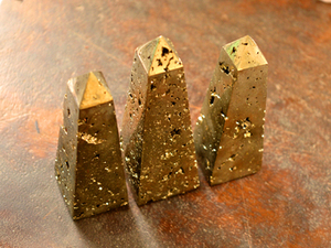 Vente en gros : Meilleure qualité, tour de cristal d'howlite naturelle polie, baguette de quartz, pierre de guérison Reiki, obélisque, pointes de cristal - Product Image 5