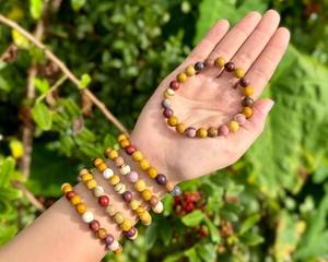 Pulsera de cuentas de jaspe mookaite natural de 8 mm, piedra preciosa pulida redonda, joyería para hombres y mujeres - Product Image 3