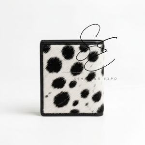 Cartera Bifold de Cuero Genuino para Hombre, Hecha a Mano con Pelo de Vaca, Estilo Vaquero Occidental, Tarjetero y Monedero - Product Image 4