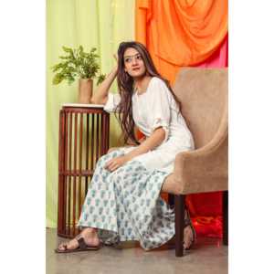 Ensemble Kurta pour femme en coton respirant et fibre de bambou, blanc perle, taille XS, avec haut à manches trois-quarts - Product Image 5