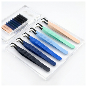 Pinza Profesional para Pestañas de Acero Inoxidable Japonés con Punta de Fibra para Mega Volumen, con Logotipo Personalizado, para Aislamiento y Extensión de Pestañas - Product Image 1