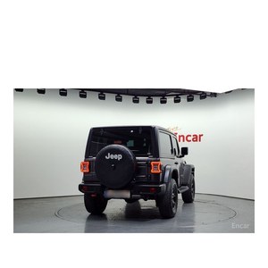 Jeep Wrangler 2.0 Rubicon 2023, 2 Puertas, Automático, Asientos de Cuero, Volante a la Izquierda, Cámara Trasera, 10,770 km - Product Image 4