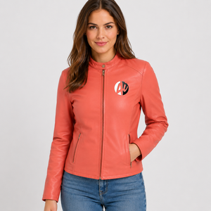 Chaqueta de cuero premium para mujer que ofrece un estilo refinado, comodidad ligera y rendimiento duradero en todas las estaciones OEM - Product Image 1