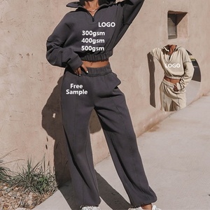 Conjuntos de 2 piezas de chándal de terciopelo bordado personalizado para mujer, sudaderas con capucha y pantalones, ropa de estar por casa, conjuntos de gimnasio para entrenamiento. - Product Image 1