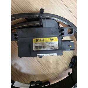 Capteur de capot actif d'occasion Hyundai Kia, référence 79170-B1500, compatible avec les pièces automobiles Hyundai. - Product Image 1