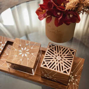 Mabkhara Artesanal para Decoración de Hogar de Lujo en Ramadán, Exclusivo Porta Incienso Árabe de Madera Decorado con Madreperla - Product Image 5