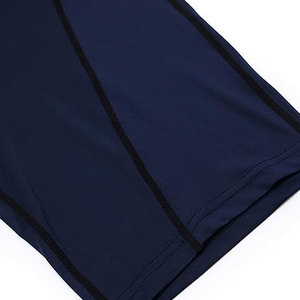 Shorts de compression à séchage rapide pour hommes, couleur unie avec ceinture à lettrage, style unique et qualité supérieure - Product Image 2