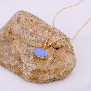 Collier pendentif Sugar Druzy, bijoux en laiton plaqué or 18 carats faits à la main, fournisseur en gros - Product Image 3