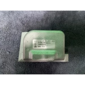 ECU และโมดูลคอมพิวเตอร์มือสอง ระดับ B รุ่น A1695452932 - Product Image 1
