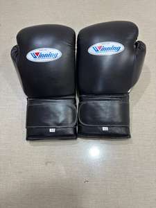 Gants de boxe professionnels 2025 de haute qualité, imperméables, respirants, noirs, avec sangle personnalisée, en cuir véritable, pour l'entraînement et la compétition MS-BG-08 - Product Image 6