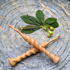 Ganchillo de Bambú Hecho a Mano de la Mejor Calidad, Acabado Suave, Cómodo y Confiable, Herramienta para Tejer y Hacer Crochet - Product Image 1