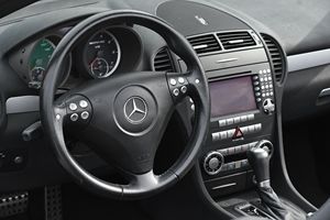 รถมือสองสภาพดี ราคาคุ้มค่า ปี 2006 เมอร์เซเดส-เบนซ์ S-L-K-5-5 A-M-G - Product Image 2