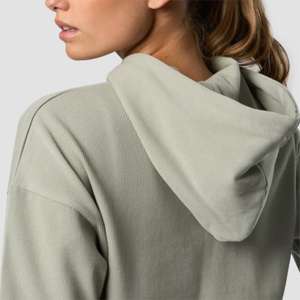 Ensemble de survêtement décontracté pour femme : sweat à capuche court et pantalon en molleton doux pour la gym et la détente - Product Image 3