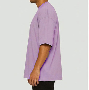 เสื้อยืดโอเวอร์ไซส์สีดำ ระบายอากาศได้ดี แขนสั้น สำหรับผู้ชาย ผ้าฝ้ายหนา 220 กรัม บริการ OEM ขายส่ง เสื้อยืดวินเทจสั่งทำพิเศษ - Product Image 6