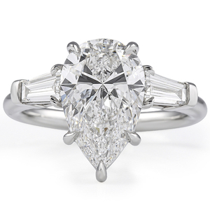 Bague à trois pierres en diamant de laboratoire de forme poire de 3,01 à 3,50 carats, collection élégante de bagues en diamant pour fiançailles, fête, mariage - Product Image 4