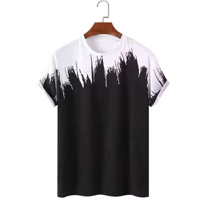 Camiseta de Manga Corta con Cuello Redondo para Hombre, Estampado Dripping, Negra y Blanca, Casual, Corte Regular, Tejido de Poliéster - Product Image 1