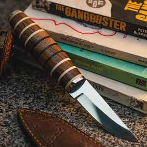 Cuchillo de Caza Hecho a Mano Personalizado, Compatible con OEM, Hoja Fija, Funda de Cuero, Supervivencia al Aire Libre, Camping, Acero con Alto Contenido de Carbono Premium - Product Image 4