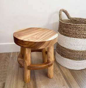 Magnifique tabouret en bois décoratif, meuble artisanal, finition grain naturel, idéal pour la maison, les restaurants, les cafés et les boutiques. - Product Image 6