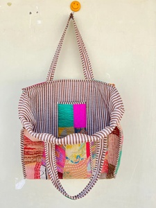 Matelassé Patchwork Coton Imprimé À La Main Floral Sac Fourre-Tout Écologique Durable avec Deux Bretelles Broderie Décoration - Product Image 5